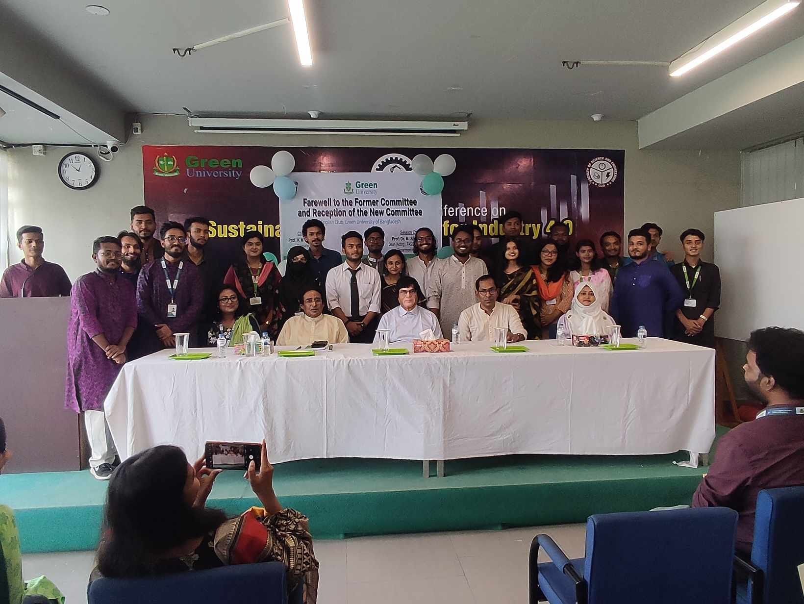 Farewell and Welcome Ceremony for the English Club's New Committee